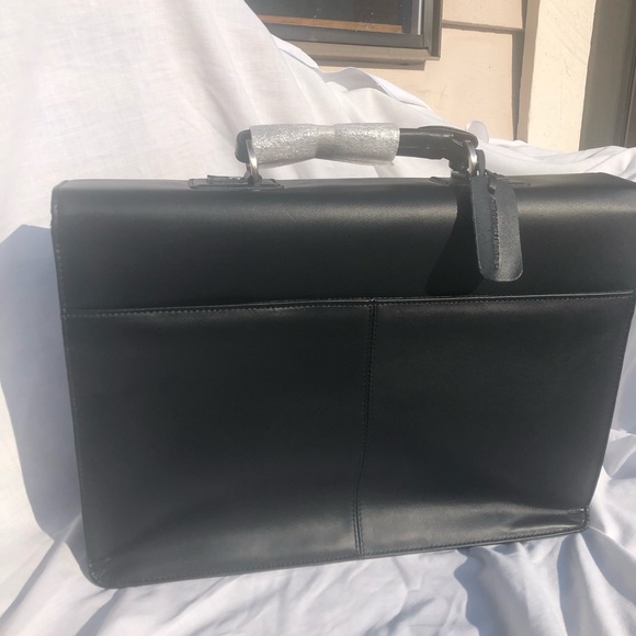 Kenneth Cole Flappy Gilmore Briefcase - Picture 2 of 8